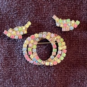 Vintage triple circle brooch and earring set